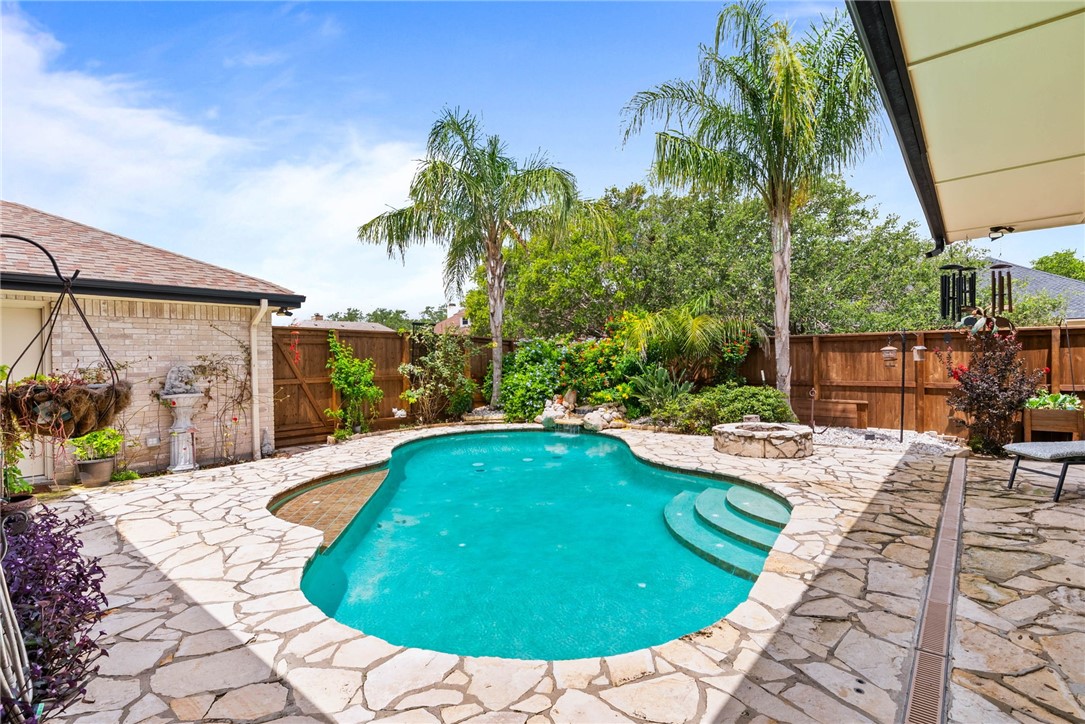 2805 Bretshire Drive Corpus Christi TX 78414