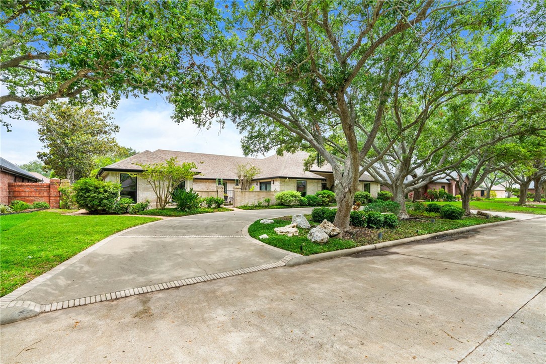 2805 Bretshire Drive Corpus Christi TX 78414