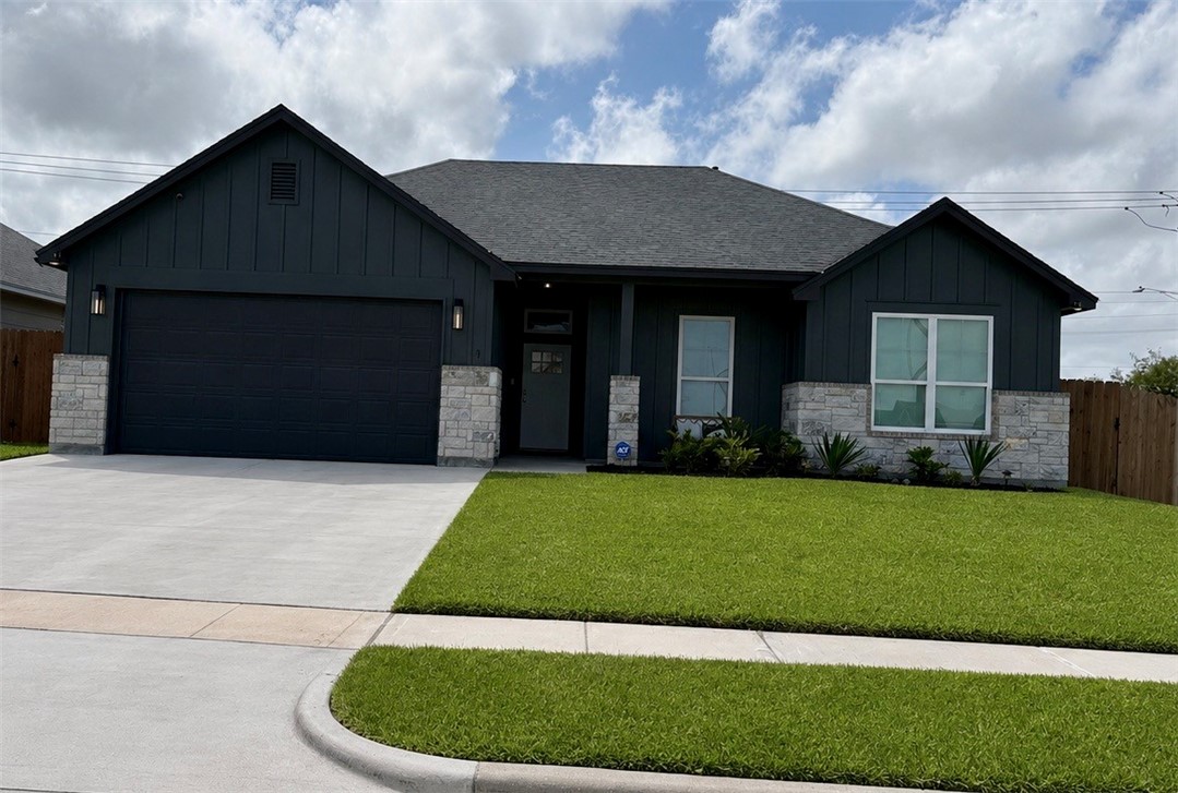 3401 Travis Court Corpus Christi TX 78414