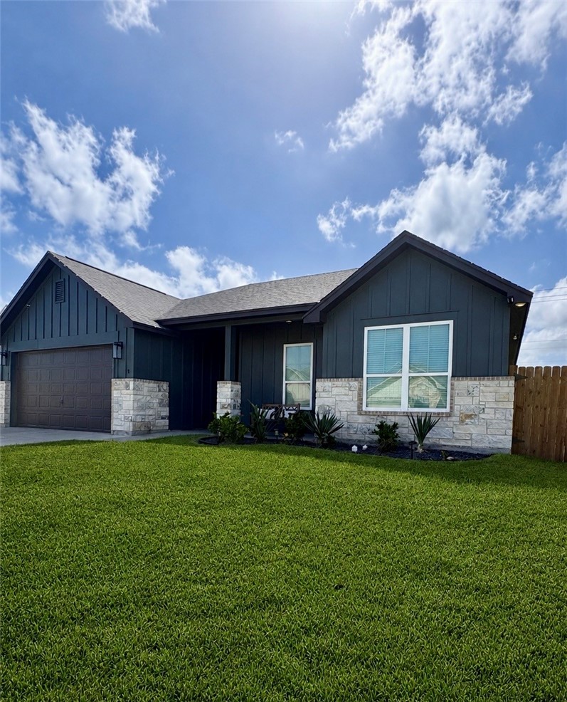 3401 Travis Court Corpus Christi TX 78414