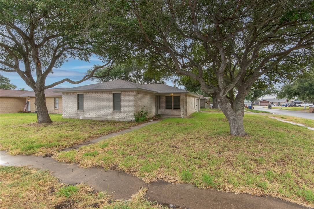 814 Quetzal Street Corpus Christi TX 78418