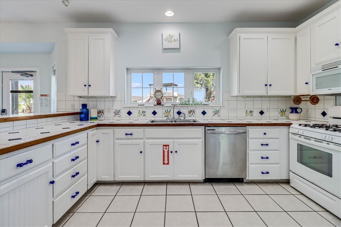 684 Anchor Drive Port Aransas TX 78373