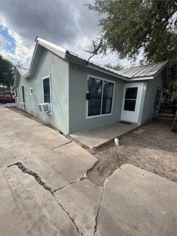 319 Olmito Street Alice TX 78332