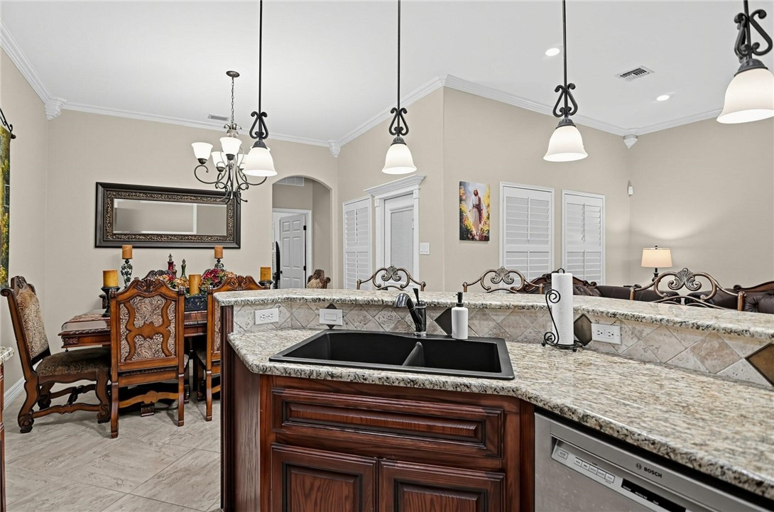 6934 Wooldridge S Corpus Christi TX 78414