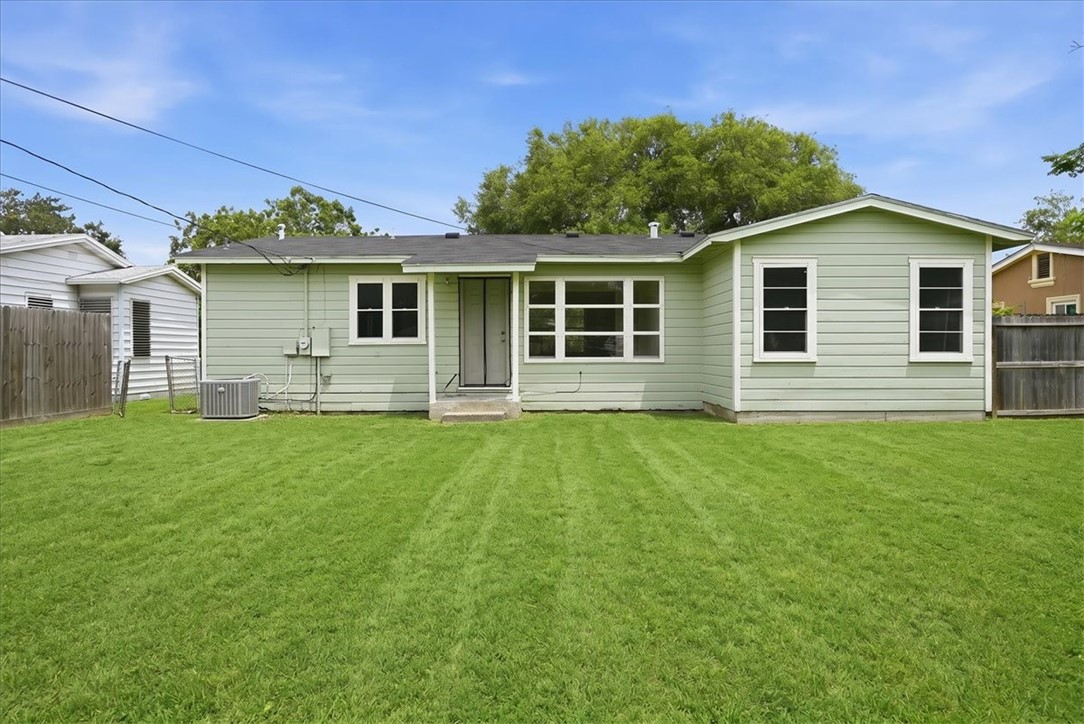 1049 Deforrest Street Corpus Christi TX 78404