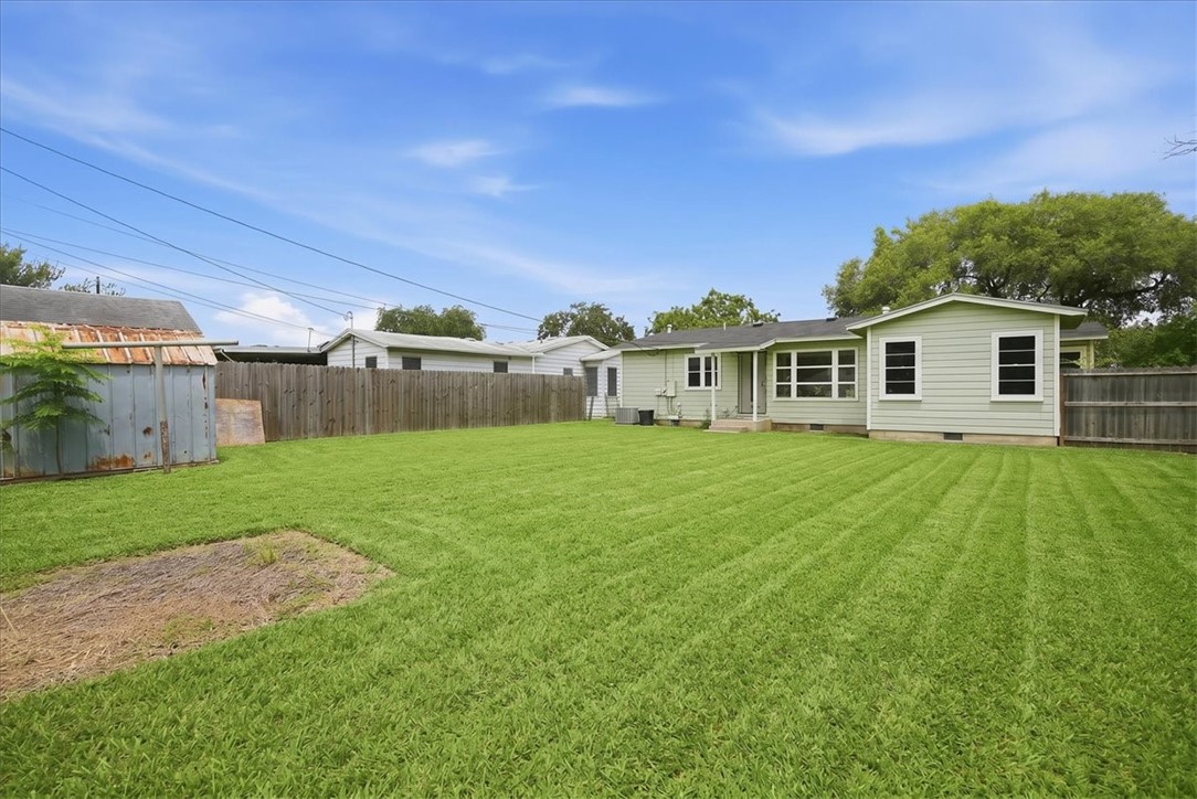 1049 Deforrest Street Corpus Christi TX 78404
