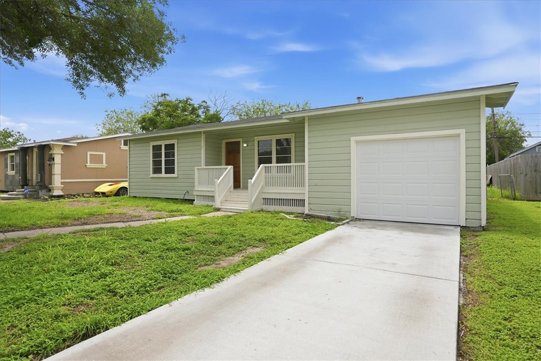 1049 Deforrest Street Corpus Christi TX 78404