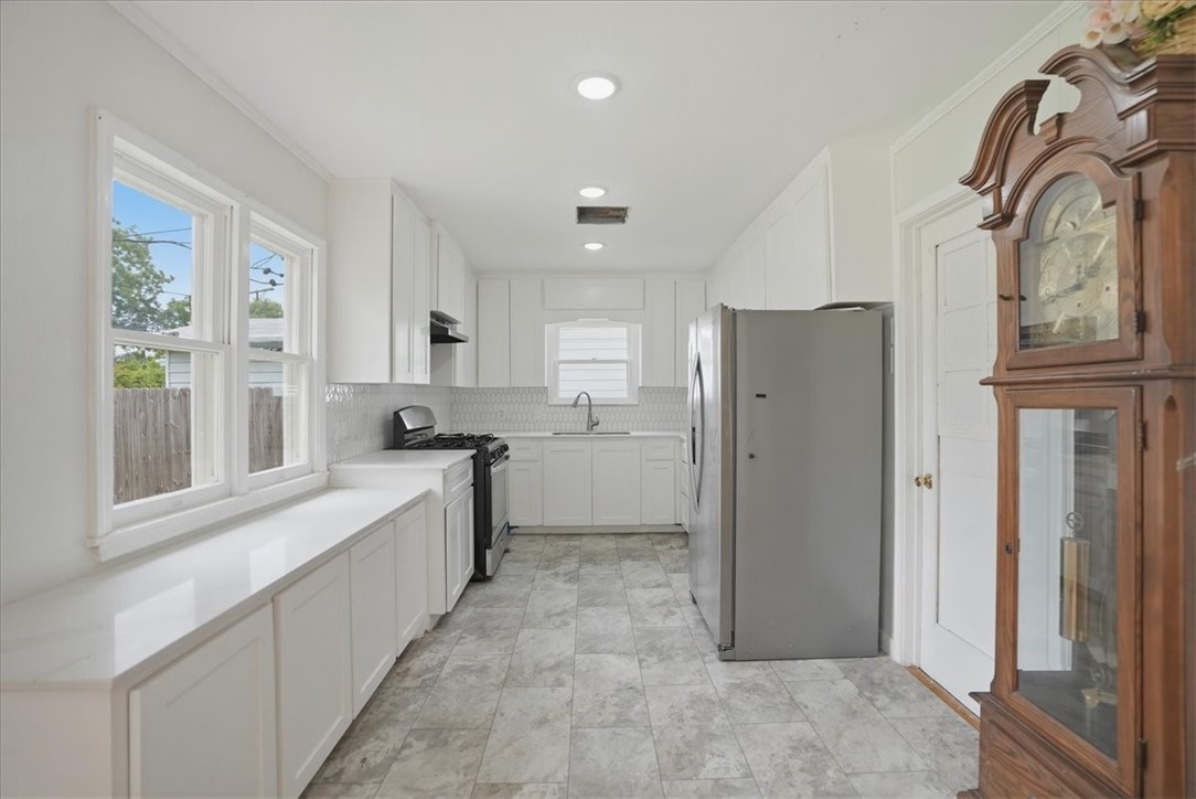 1049 Deforrest Street Corpus Christi TX 78404