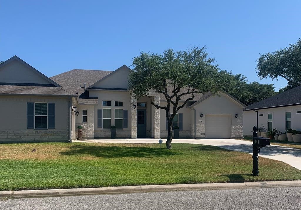 204 Forest Hills Rockport TX 78382