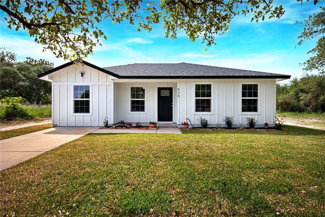 936 S 10th Street Aransas Pass TX 78336