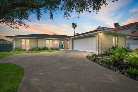 13713 Eaglesnest Bay Drive Corpus Christi TX 78418