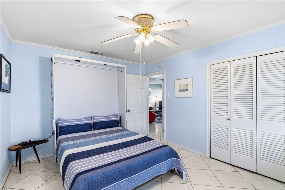 1701 Bayshores Rockport TX 78382