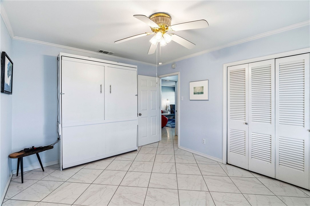 1701 Bayshores Rockport TX 78382