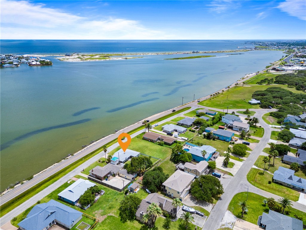 1701 Bayshores Rockport TX 78382