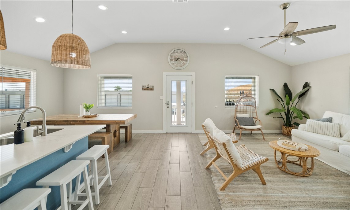 180 Paradise Pointe Drive Port Aransas TX 78373