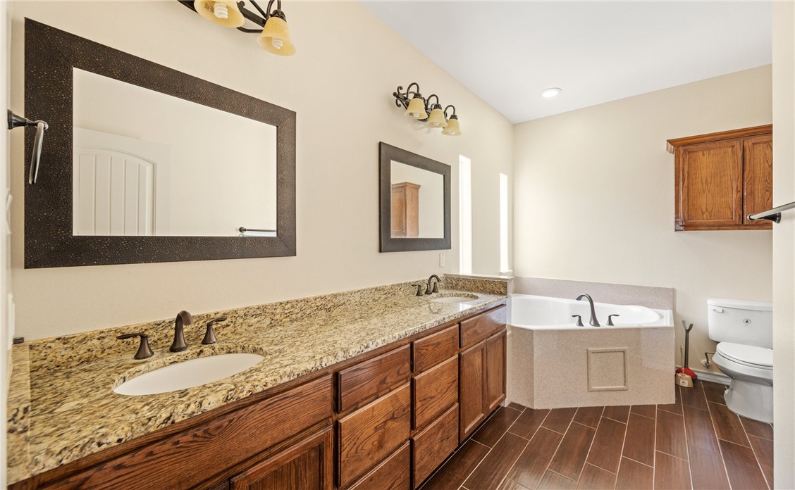 6025 Garden Court Corpus Christi TX 78414