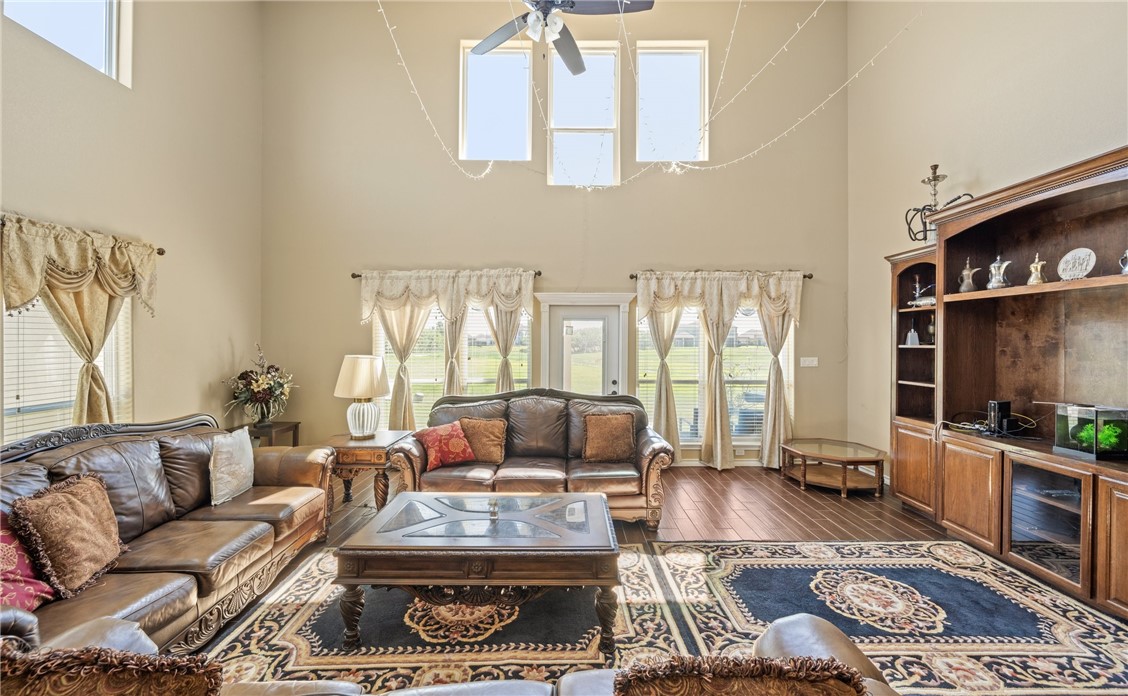 6025 Garden Court Corpus Christi TX 78414