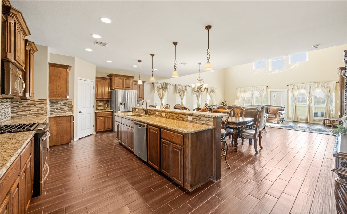 6025 Garden Court Corpus Christi TX 78414