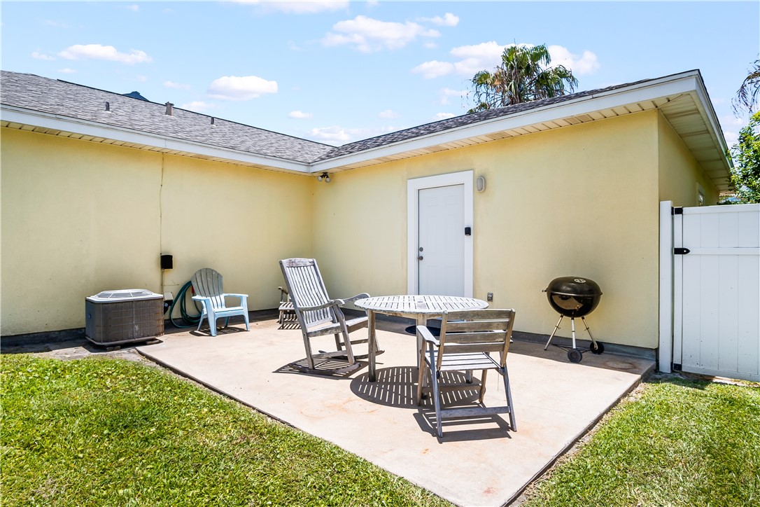627 Sandy Lane Port Aransas TX 78373