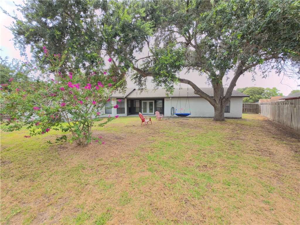 5502 Crossgate Dr N Corpus Christi TX 78413