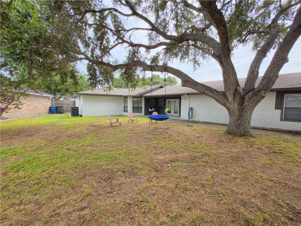 5502 Crossgate Dr N Corpus Christi TX 78413