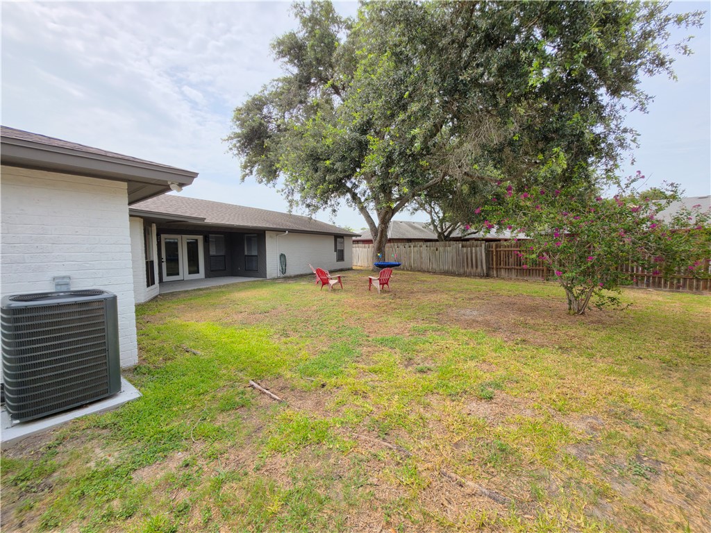 5502 Crossgate Dr N Corpus Christi TX 78413