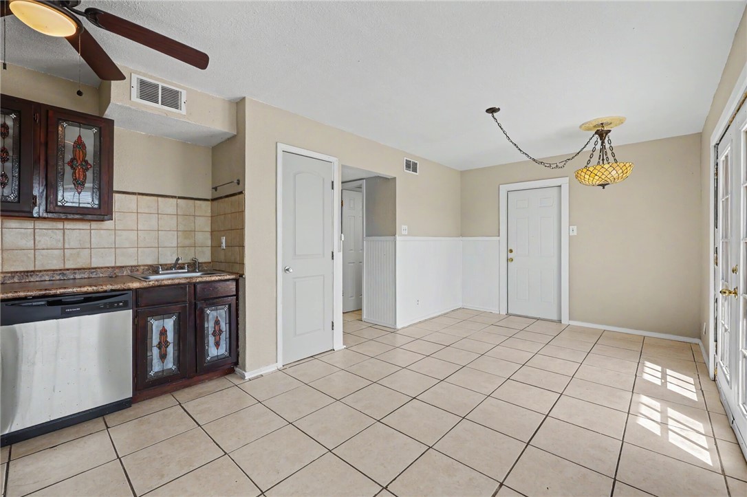 214 Hialeah Drive Corpus Christi TX 78418