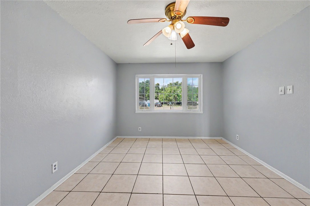 214 Hialeah Drive Corpus Christi TX 78418