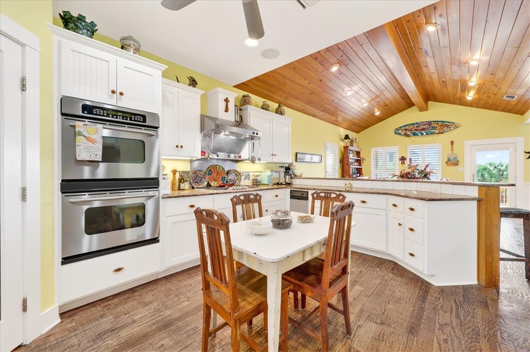 540 Ocean View Drive Port Aransas TX 78373
