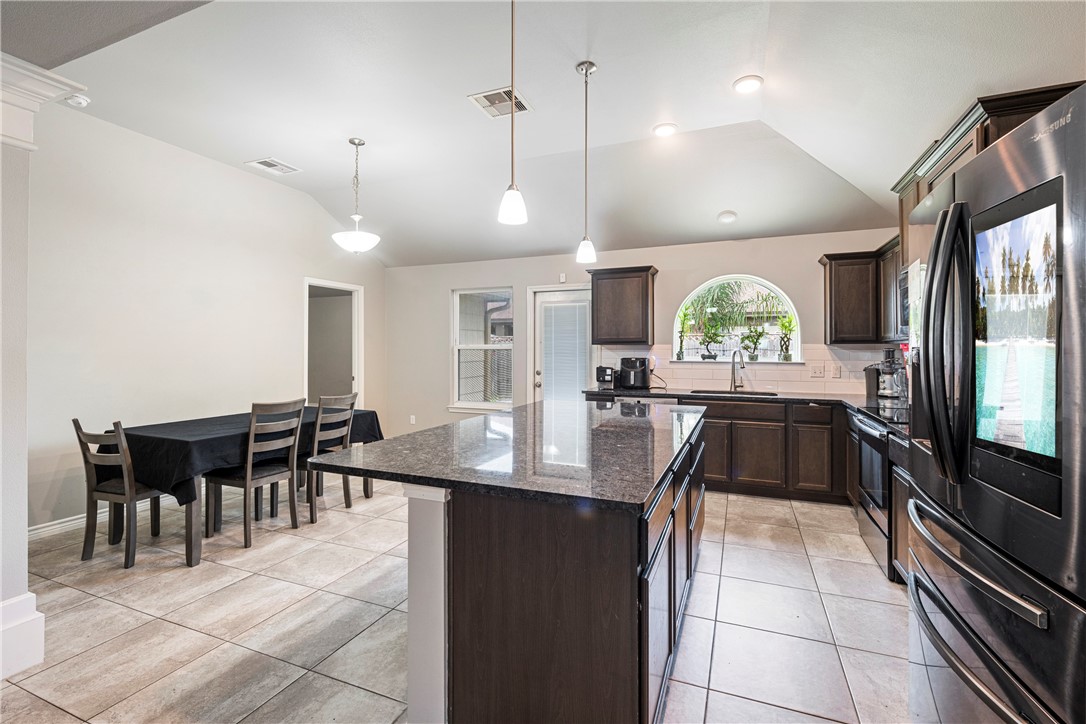 2218 Spoonbill Drive Corpus Christi TX 78414