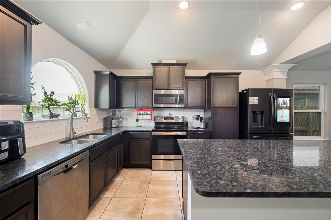 2218 Spoonbill Drive Corpus Christi TX 78414