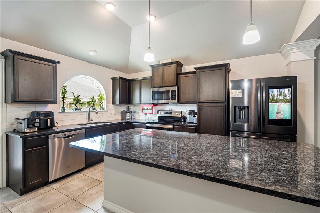 2218 Spoonbill Drive Corpus Christi TX 78414