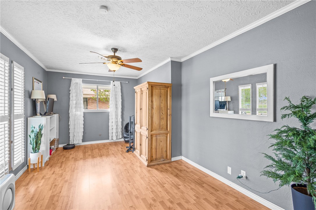922 Meadowbrook Drive Corpus Christi TX 78412