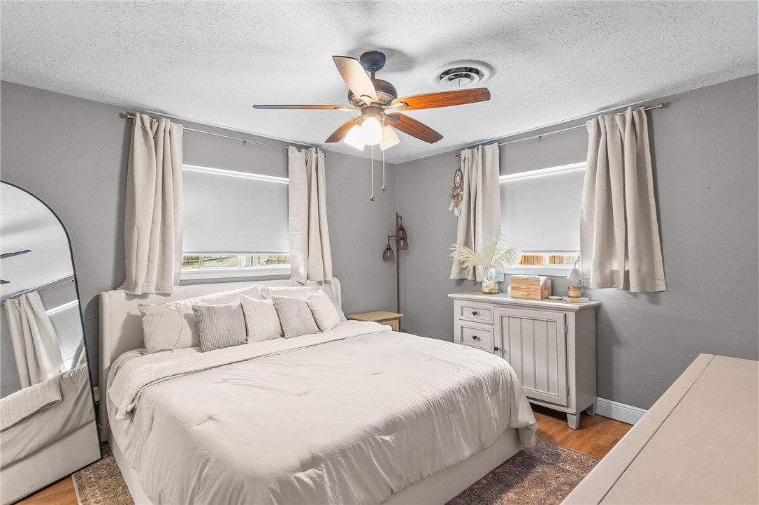 922 Meadowbrook Drive Corpus Christi TX 78412