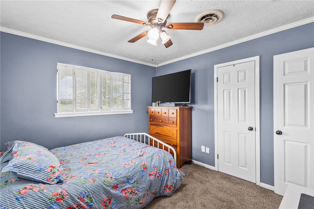 922 Meadowbrook Drive Corpus Christi TX 78412