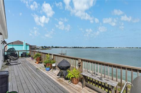 135 Lakeshore Drive Rockport TX 78382