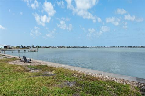 135 Lakeshore Drive Rockport TX 78382