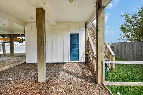 135 Lakeshore Drive Rockport TX 78382