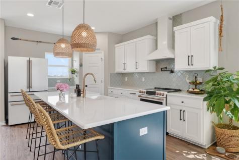 135 Lakeshore Drive Rockport TX 78382