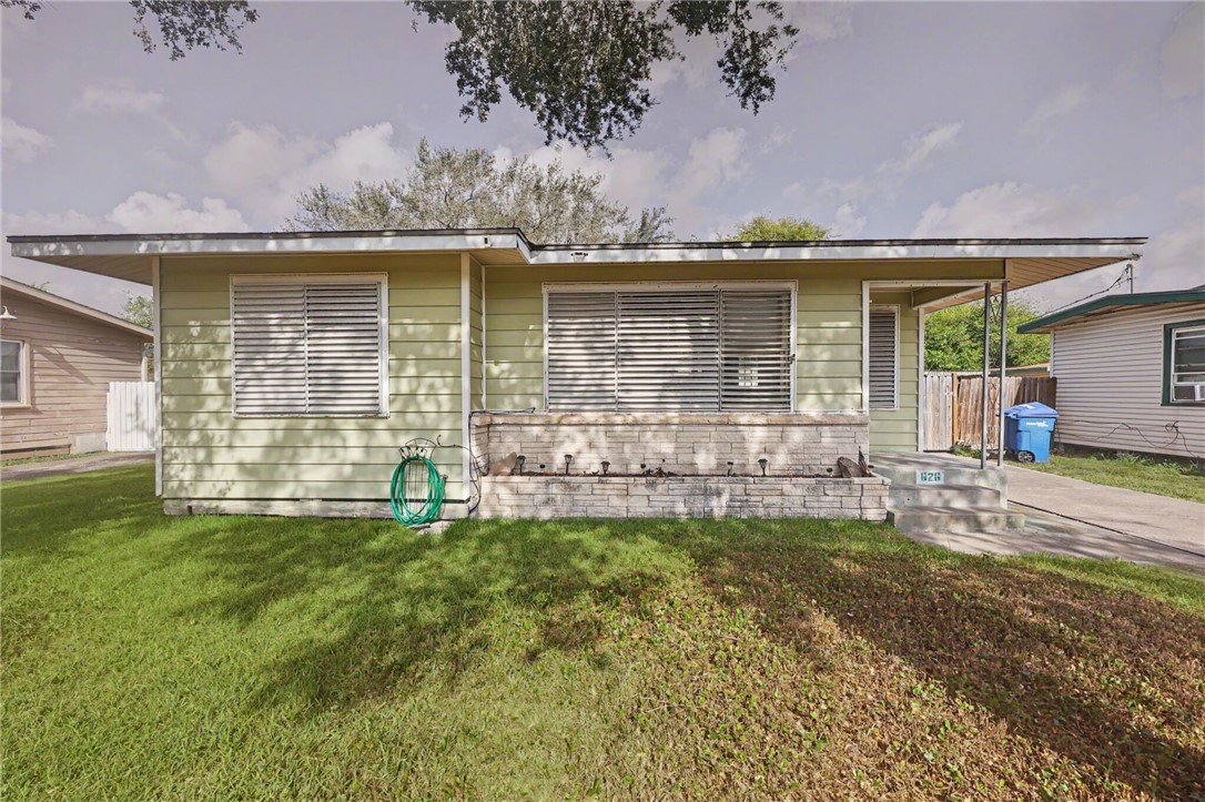 626 Pennington Drive Corpus Christi TX 78412