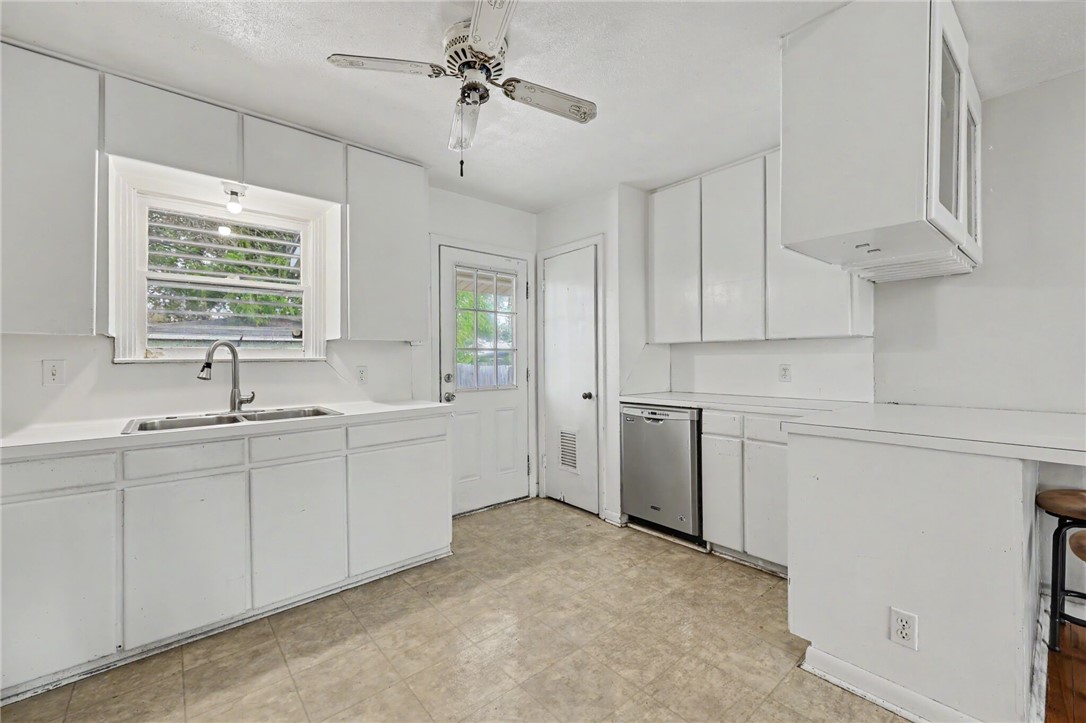 626 Pennington Drive Corpus Christi TX 78412
