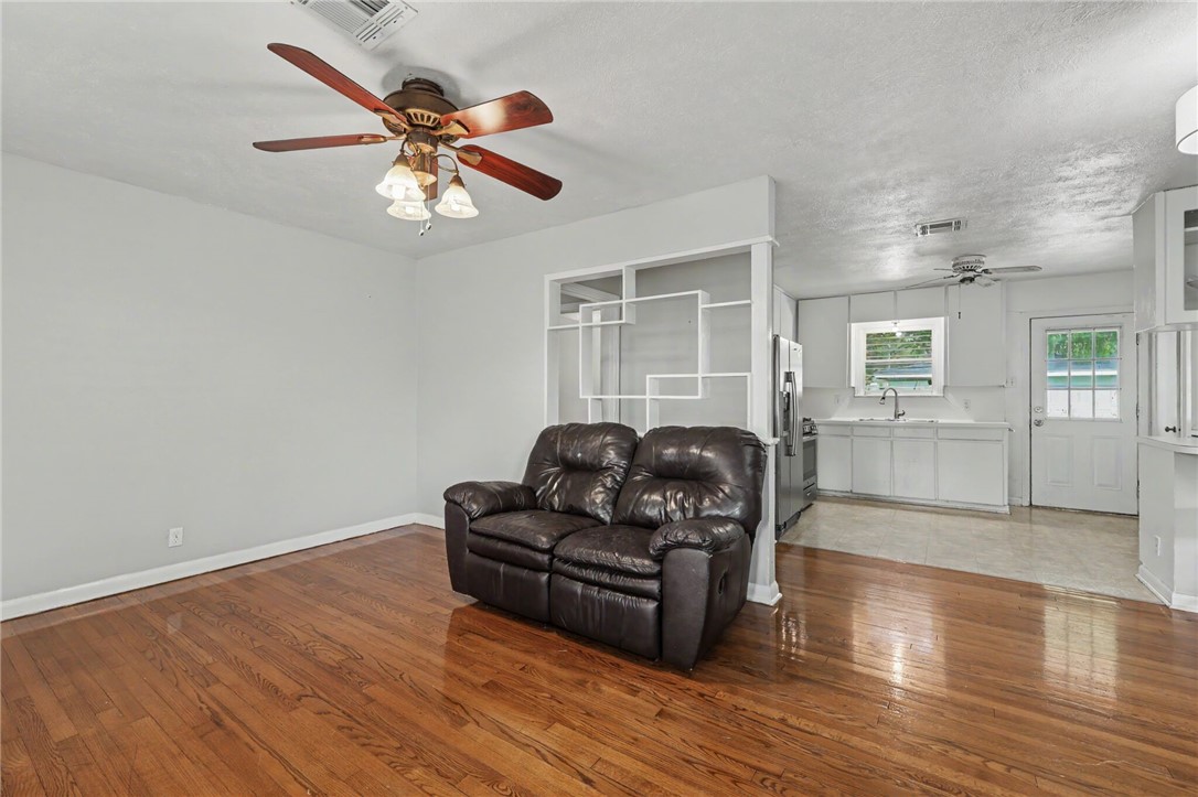 626 Pennington Drive Corpus Christi TX 78412