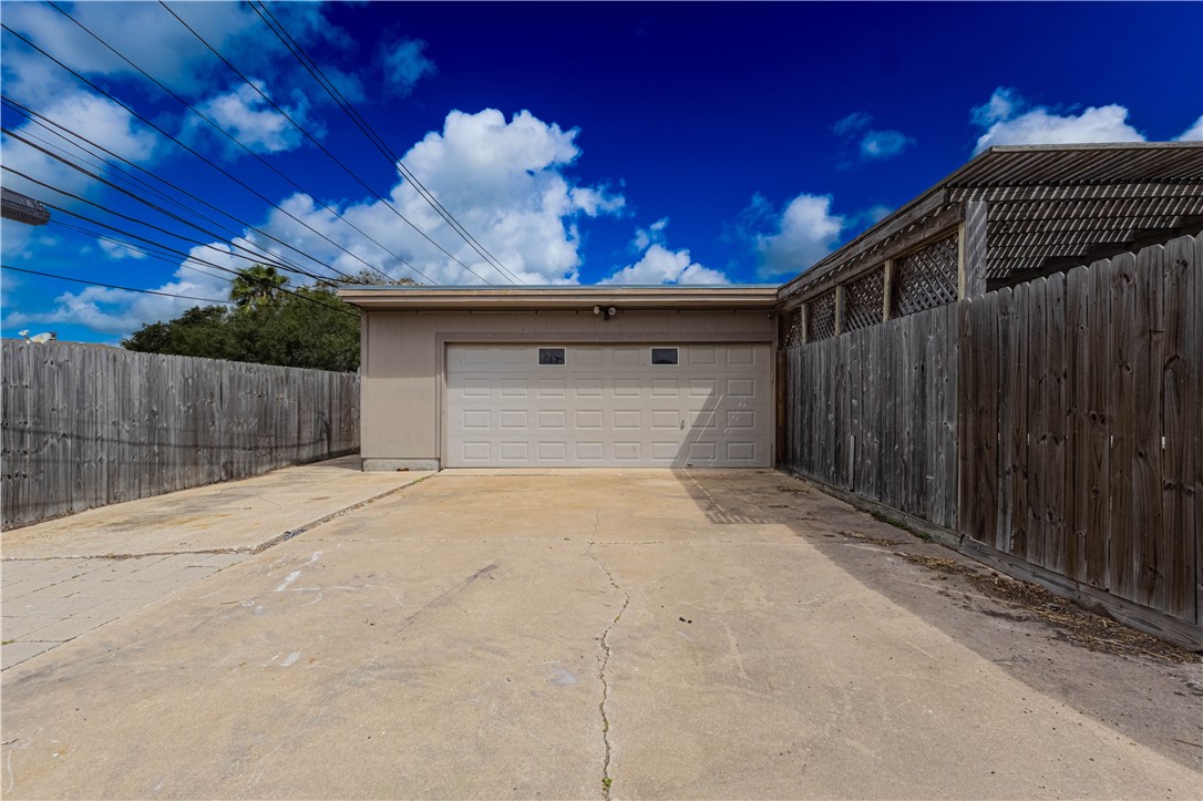 918 Delta Drive Corpus Christi TX 78412
