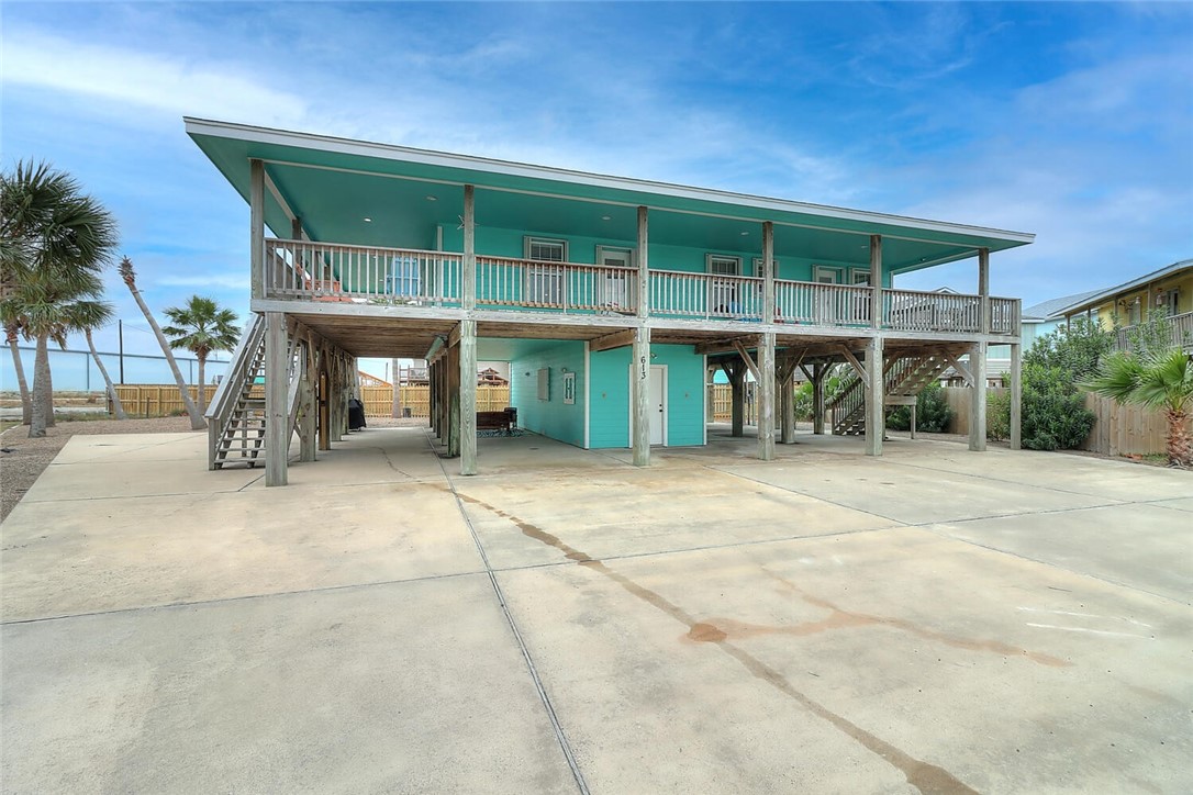 613 Pelican Port Aransas TX 78373