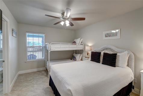 613 Pelican Port Aransas TX 78373