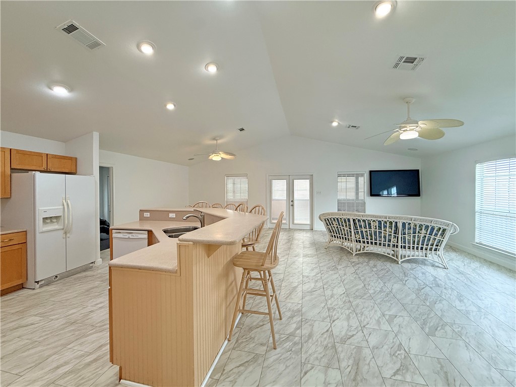 1312 S Live Oak Street Rockport TX 78382