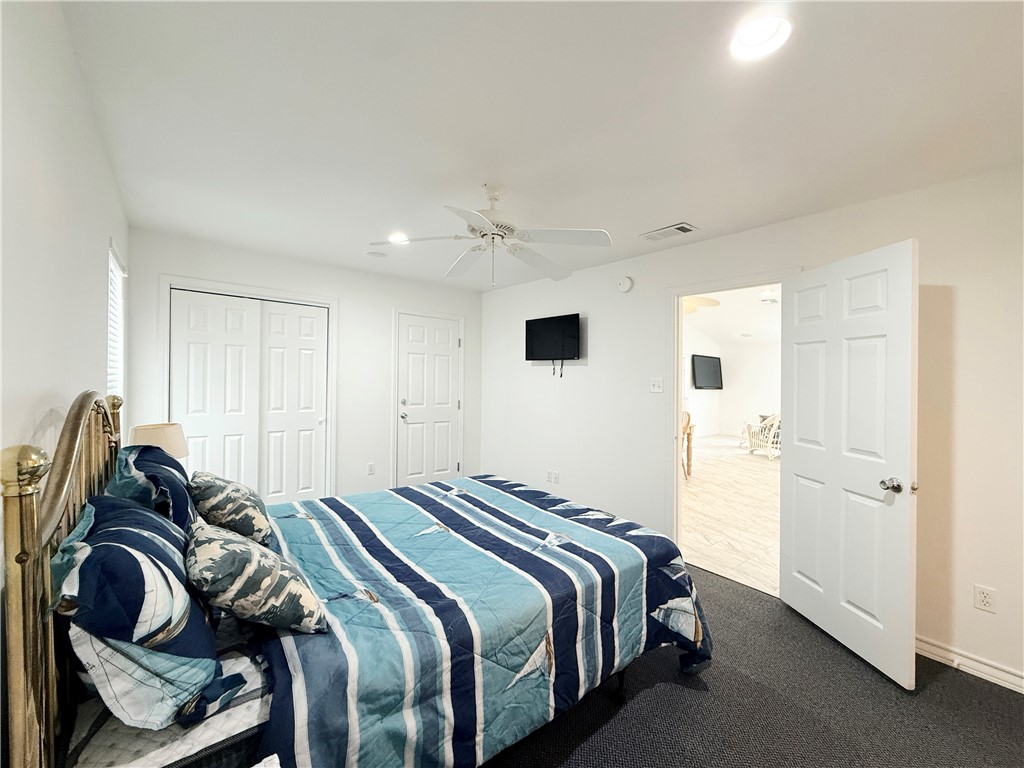 1312 S Live Oak Street Rockport TX 78382