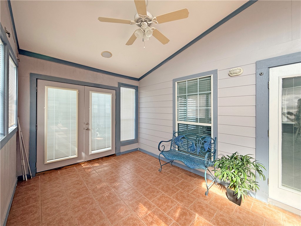 1312 S Live Oak Street Rockport TX 78382