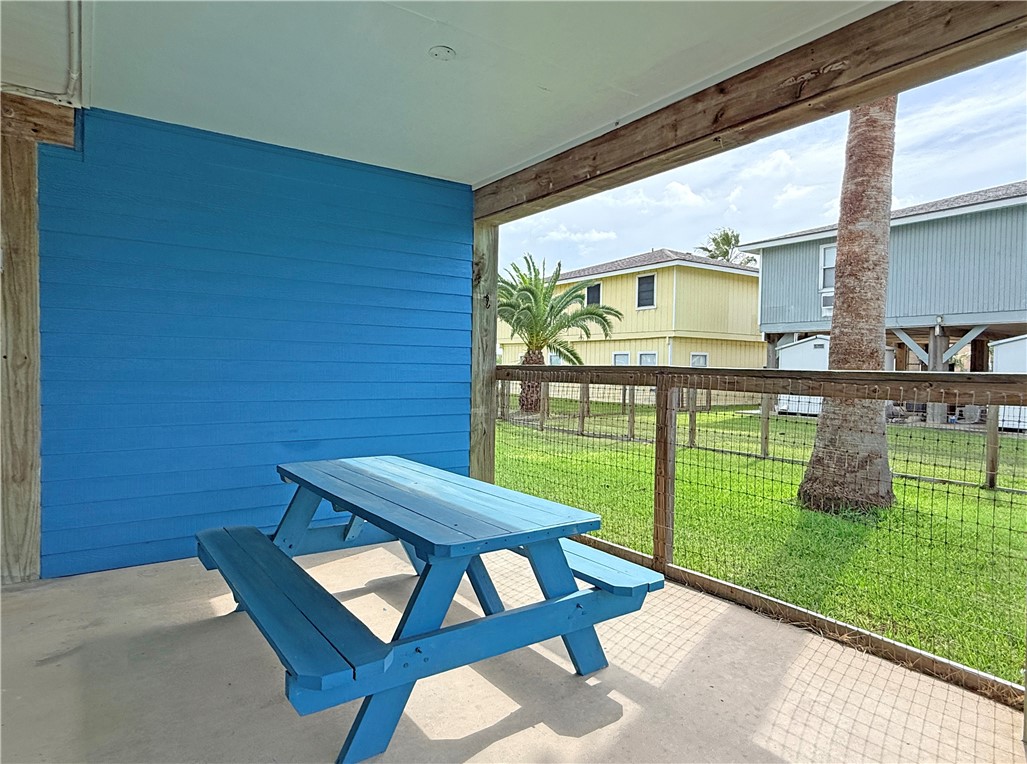 1312 S Live Oak Street Rockport TX 78382