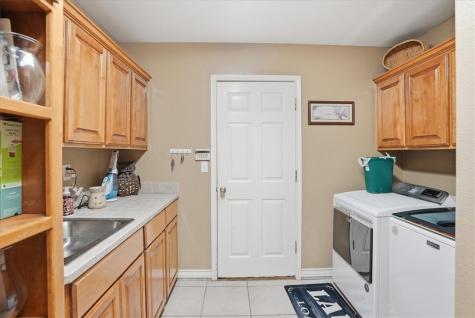 5844 Santa Clara Robstown TX 78380